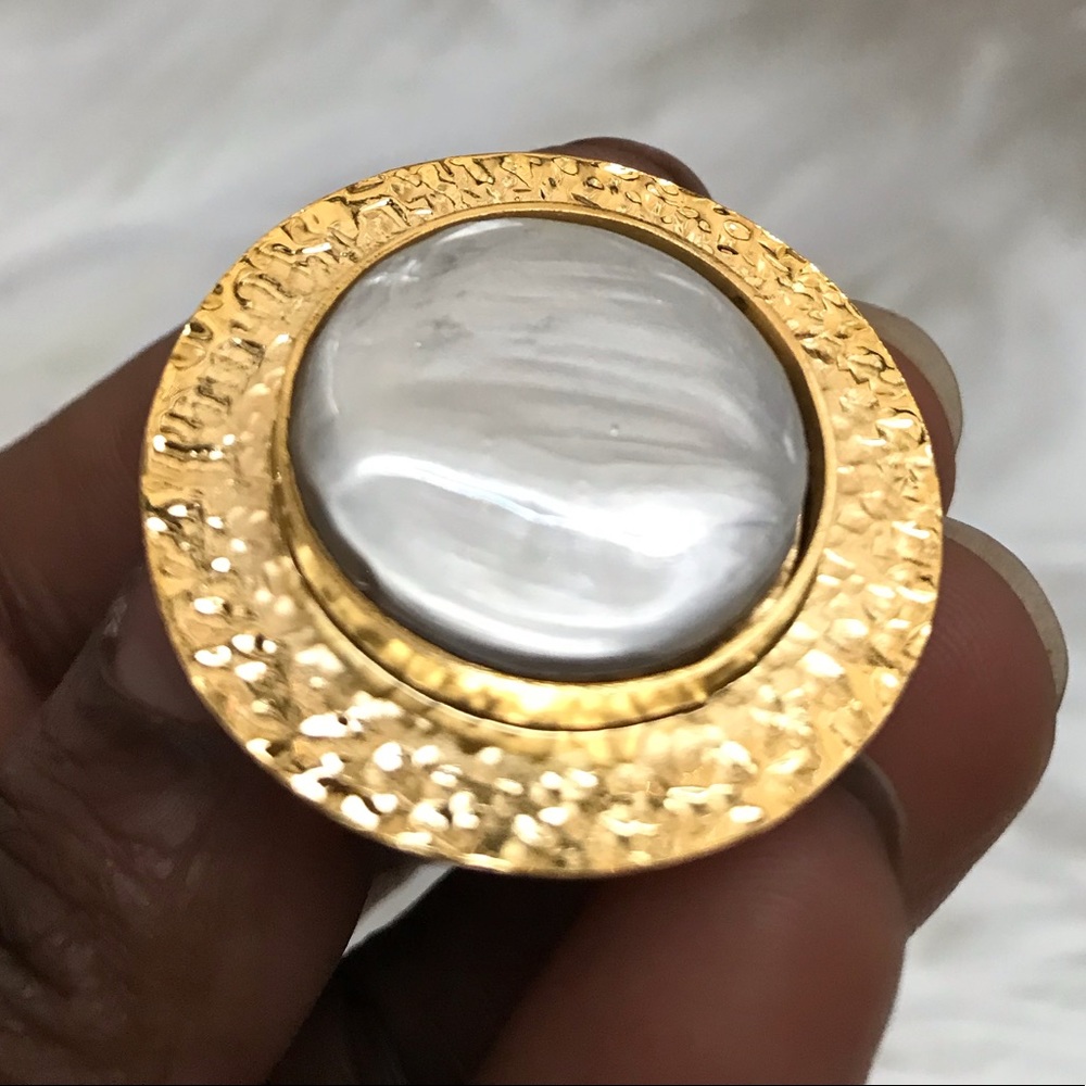 Gold stone circle ⭕️ ring - Picture 6 of 6